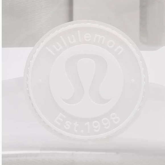 Everywhere belt bag NWT 1L Clear - Picture 4 of 4